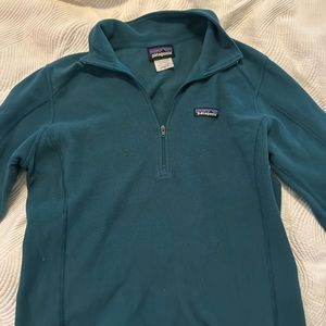 Women’s small Patagonia quarter up